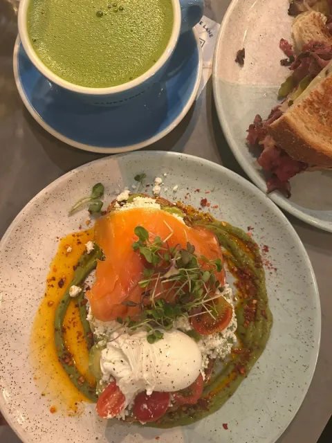 Generous Portions & So Much More! 🥑🍳💚