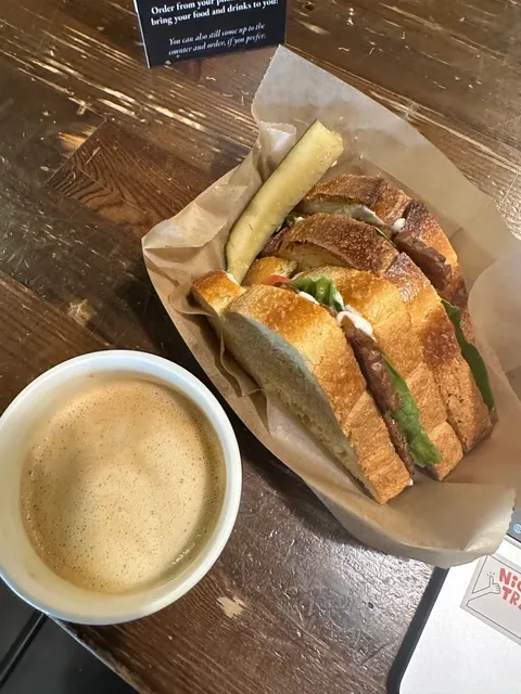 Coffee｜Baltimore Coffee Shop☕ Red Emma‘s