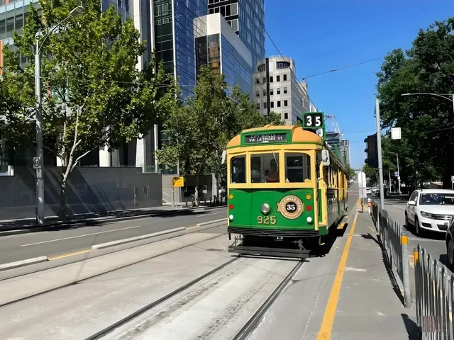 Melbourne on a Budget: The Ultimate Free Tram Guide