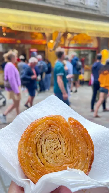 🇫🇷 Summer in Saint-Malo: Très Jolie by the Sea! 🌊✨