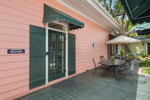 Incredible Group Vibe & Unmatched Hospitality! 🏨✨