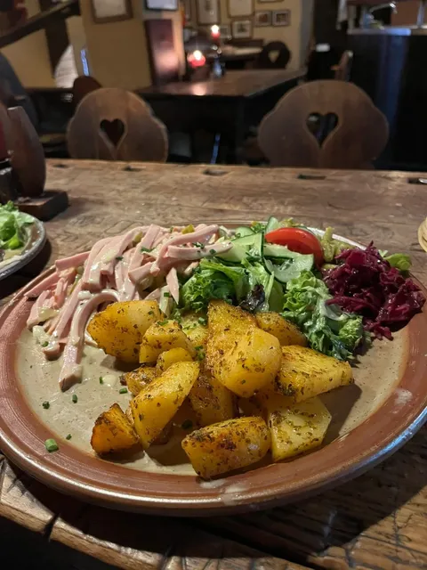 🇩🇪 Heidelberg Old Town 🍽️ Authentic German Cuisine at Weinstube