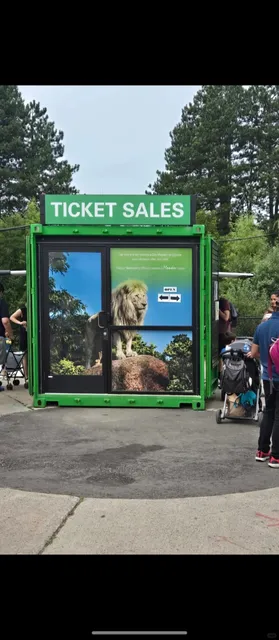 Ultimate Guide to Toronto Zoo | Canada's Largest Wildlife Adventure 🦁