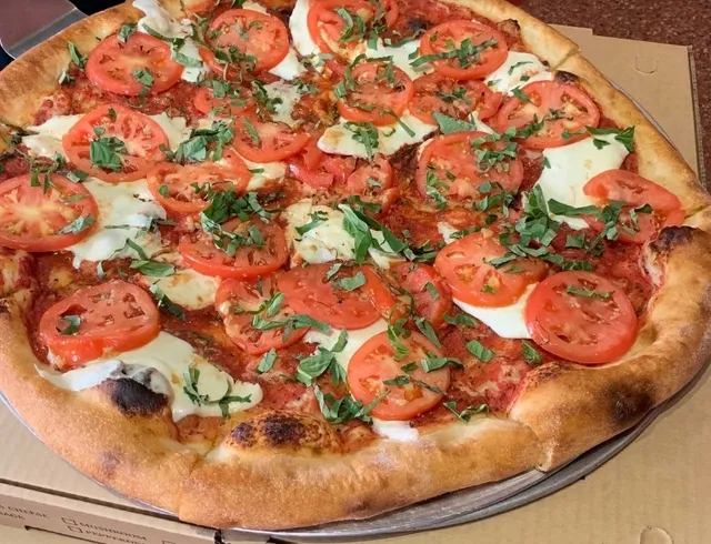 New York-Style Pizza on the North Side of Federal Hill