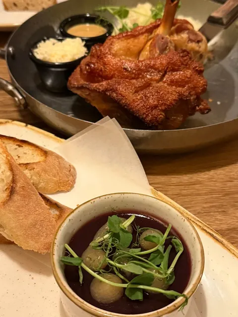 ​​🍽️ Prague's Hidden Gem: Restaurace Hybernská  