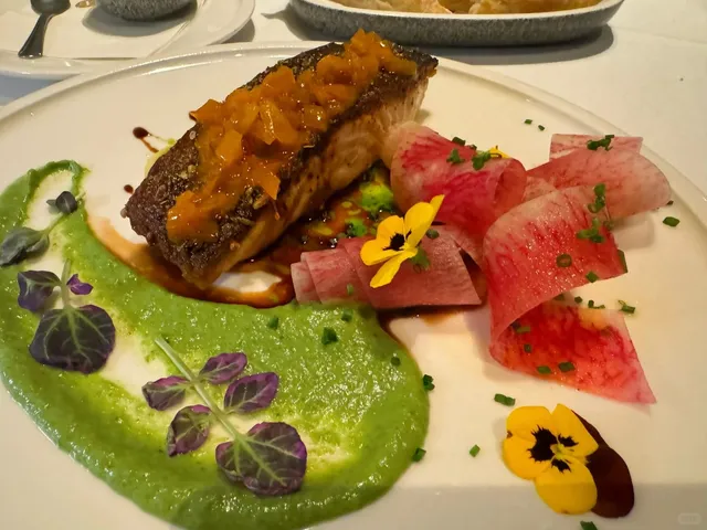 📸🥩 The Most Photogenic Steakhouse in Los Angeles