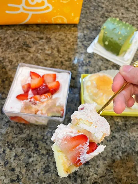 ATL Matcha Cake Roll & Strawberry Box Cake 🍵🎂