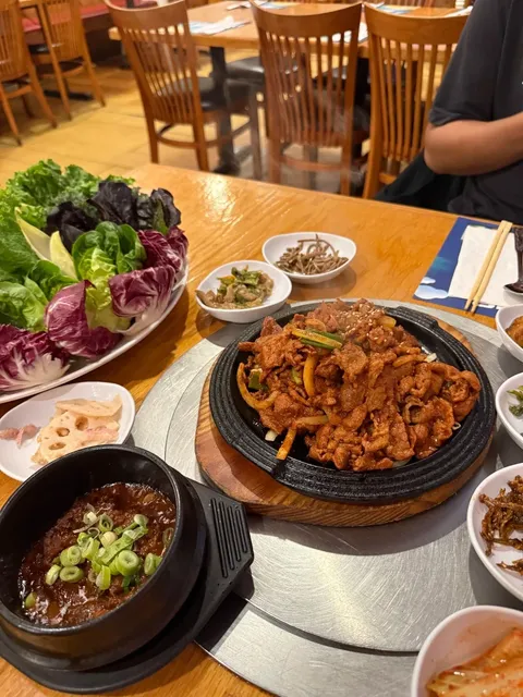 The Best Korean Lettuce Wraps in New York Are Here 🌿