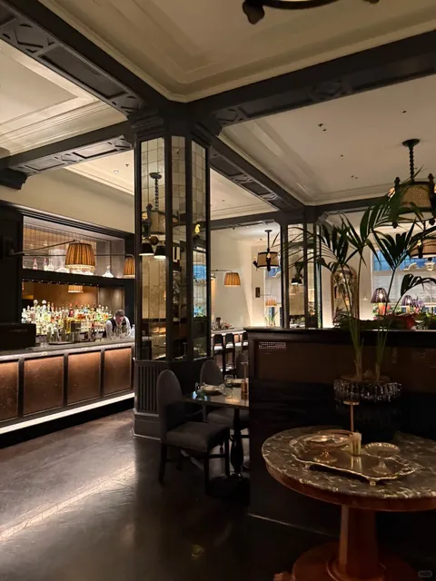 LA｜A Beautiful French Gem Hidden Near the Hollywood Walk of Fame ✨