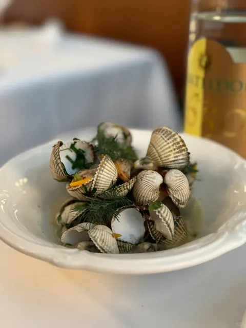 Paris | A Top-Notch French Restaurant for Dates: Mer & Coquillage 🌹🥂