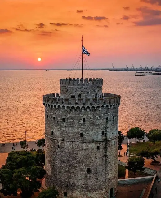 ✨The Stunning Sunsets of Thessaloniki, Greece! 🧡✨
