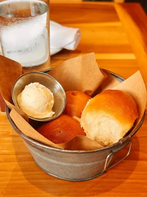 New Orleans' Weirdest (and Most Delicious) Secret​​ 🐊🍗😆