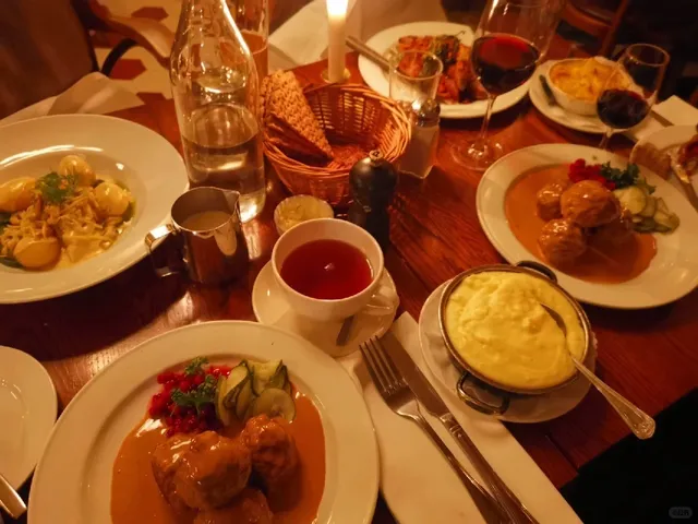 🇸🇪 Must-Try Food in Stockholm — No Regrets! 🔥👍