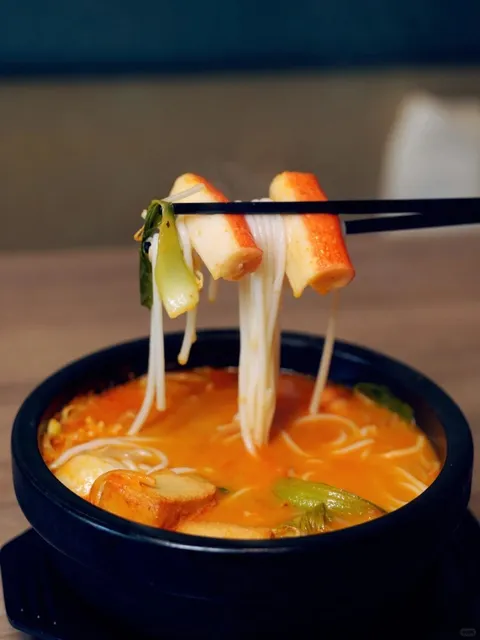 🍜 LA Workers, Check Out Lok Ding's New Dishes! 🌶️🔥