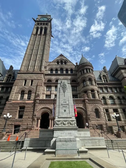 Toronto's Old City Hall: A Romanesque Gem in the Skyscraper Jungle 🏛️
