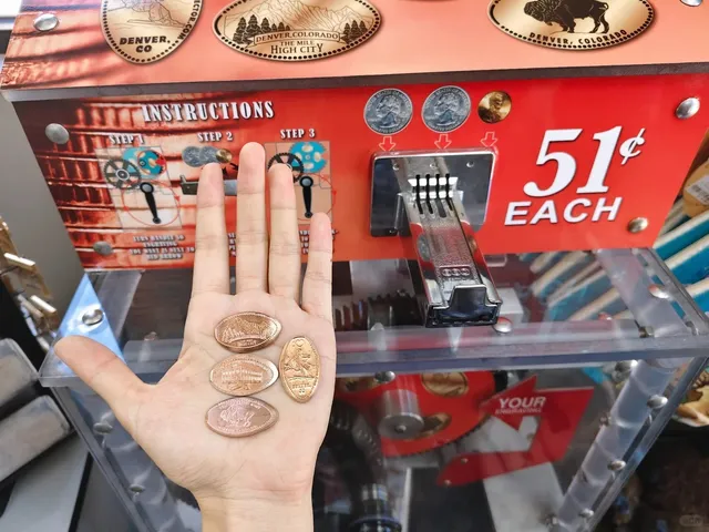 Colorful Colorado Lives Up to Its Name! 🌈🏙️