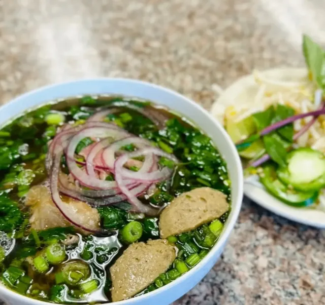 Dallas Vietnamese Pho: Phở Tây Đô ❤️ Lots of Fellow Countryfolk