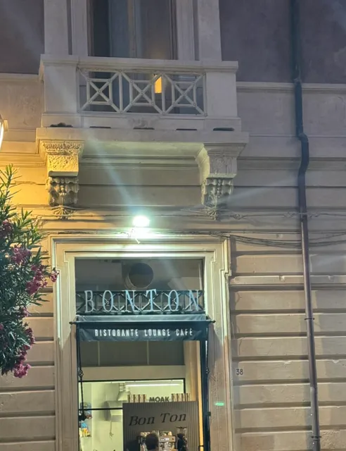 Siracusa's Hidden Café Gem | Bon Ton