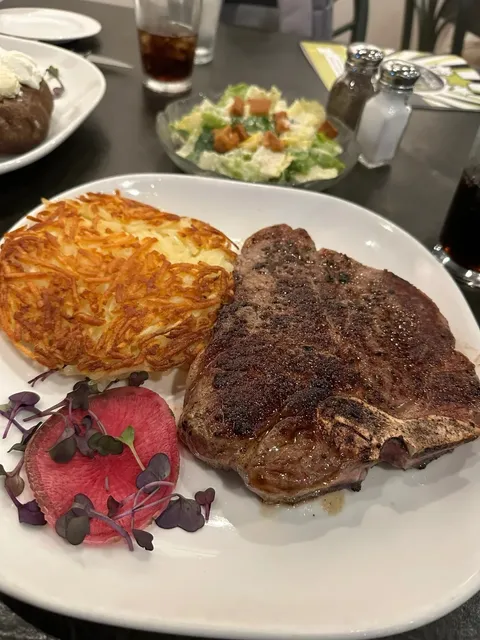 Omaha: Gorat’s Steakhouse 🥩✨