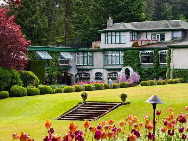 🌸 Butchart Gardens: A Floral Fantasyland 🌸