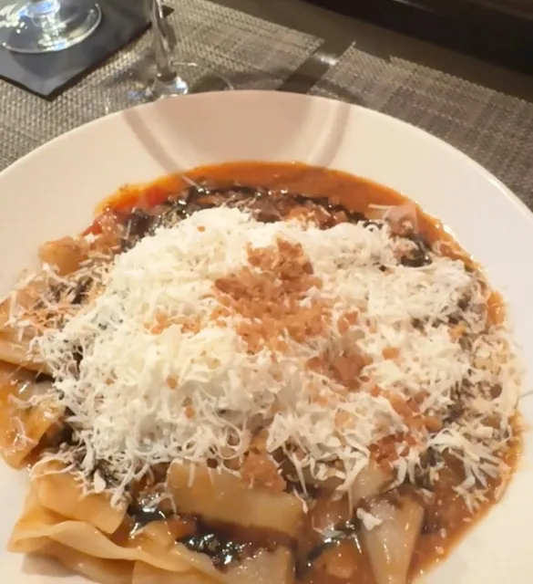 Hidden in the corner of the street is a superb Western pasta 