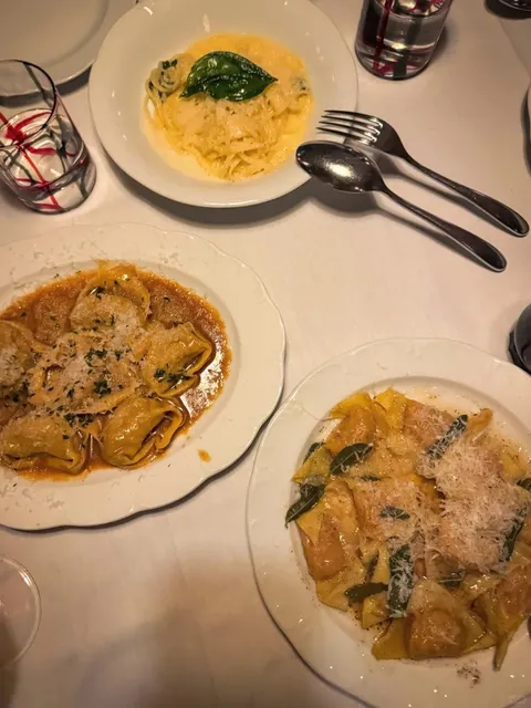 My Restaurant of the Year in Chicago 🍴✨ The Vibe Is Unmatched!!!