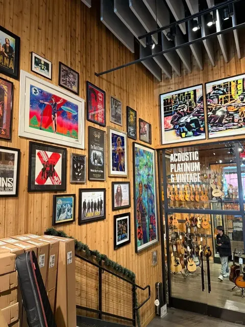 Road Trip USA: Part 1 | Guitar Center in LA