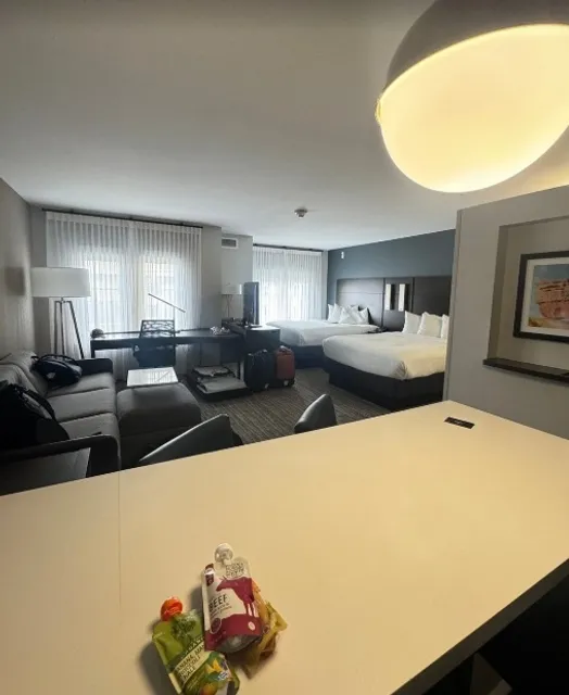 Spacious, Well-Designed Breakfast