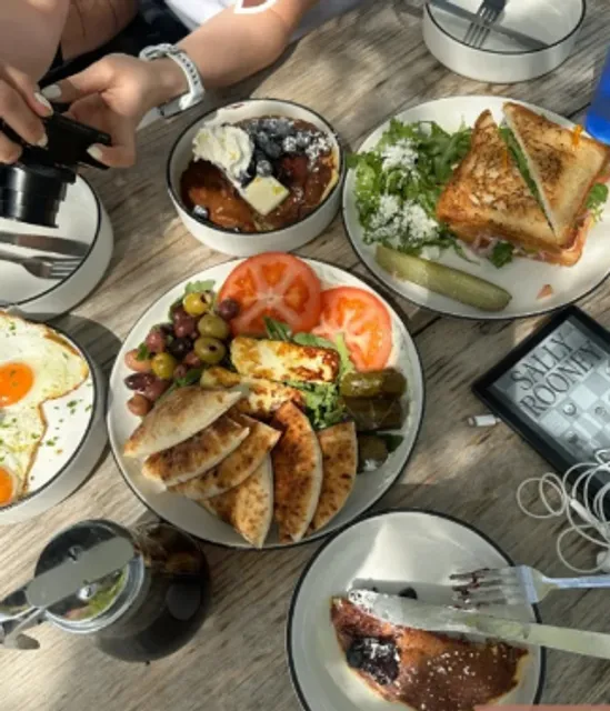Baby Blue Luncheonette in New York 🌟