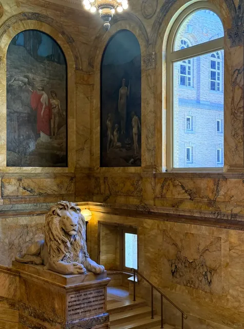 📍 Boston Public Library | The Dream Lamp Really Exists 💚