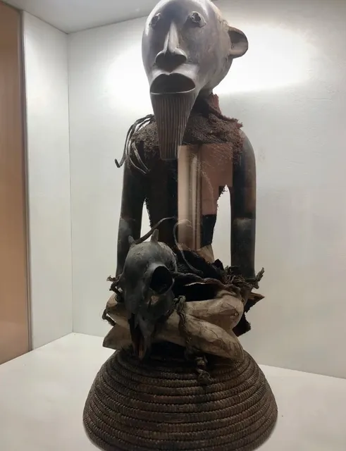 Musée des Arts et Tra – A Vibrant Journey Through Gabonese Heritage 🎭
