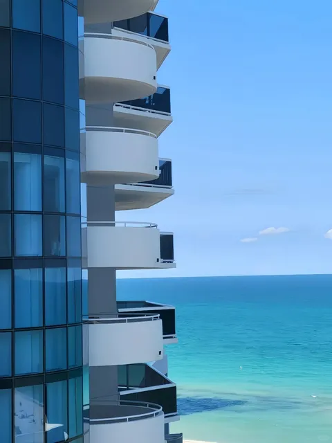 Can You Believe It! This Miami Hotel Only Costs a Little Over $100...