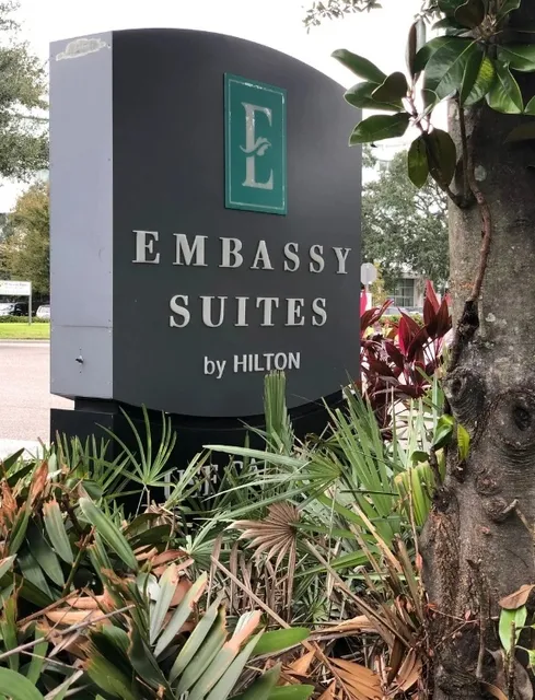 Suite Hotel near the University of South Florida in Tampa 🌟