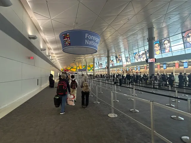 Smooth Transfers for International & Domestic Flights