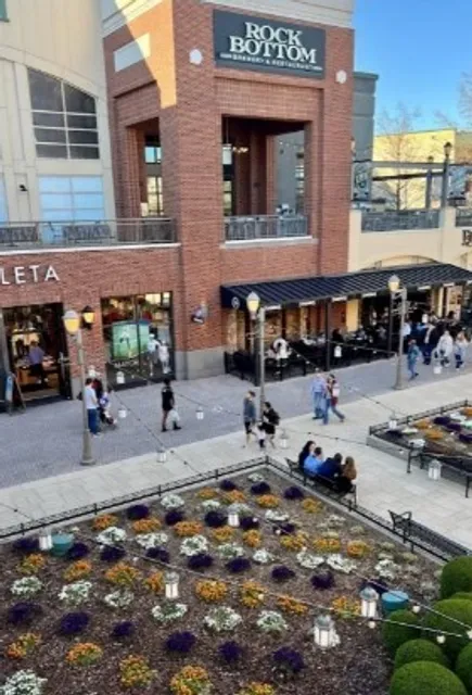 Short Pump Town Center 🛍️🌿 | Richmond