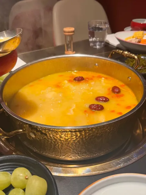 LIC Gem | Chi Hotpot & Chicken Soup 🐓✨