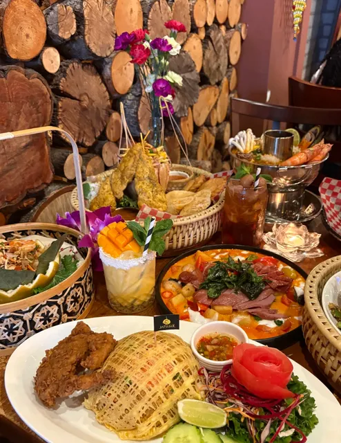 ​​Toronto’s Most Creative Thai Spot | Jatujak Thai – Smoked Duck Curry