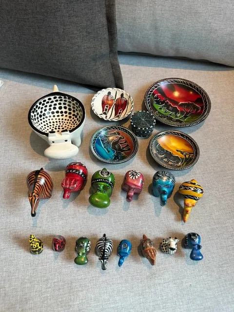 100 RMB = A Trove of Kenyan Soapstone Treasures! 🦒✨