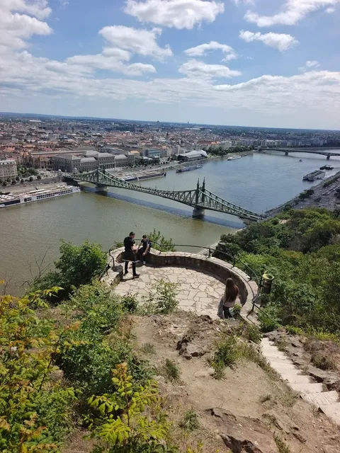 Gellért Hill: Budapest's Best Panoramic Hike 🌄✨