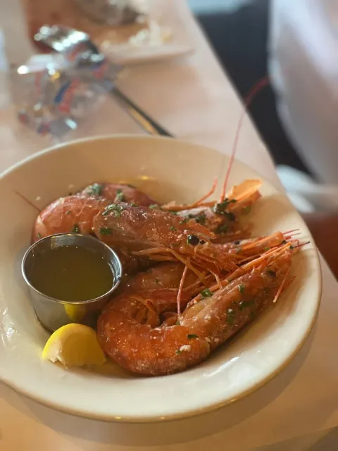 Amazing Service & Food! 😍