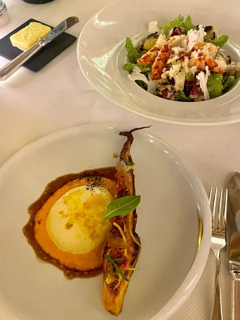 🌟 Top-Rated Michelin French Restaurant for Atmosphere in Paris 🌟