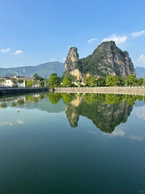 🌄🐫 Hump Mountain: Nature’s Camel-Shaped Masterpiece 🌴