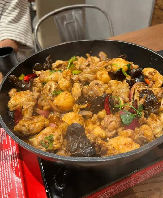 Mui Kee Chicken Pot – The Late-Night Spot I Could Eat 100+ Times! 🐔🔥