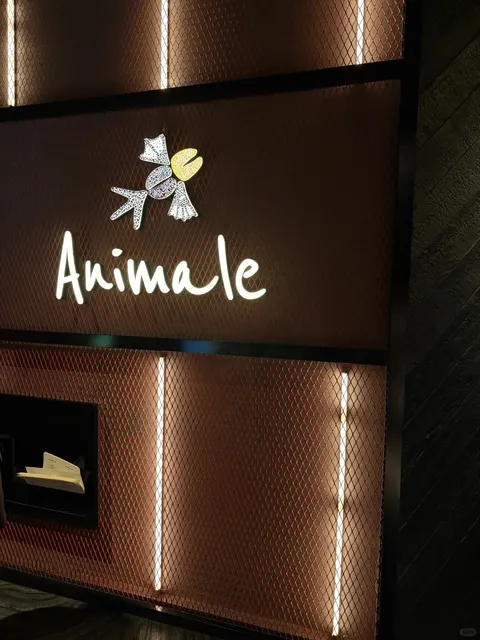 Jakarta’s Most Atmospheric Rooftop Dining – Animale