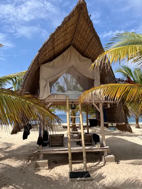 ​​Le Pirate Island Resort: A Pirate-Themed Getaway in Komodo 🏴‍☠️​​