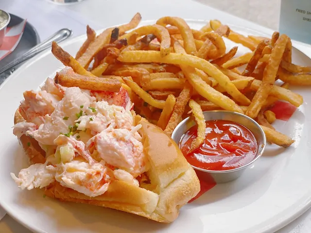 Philadelphia's Oyster Gem: Oyster House