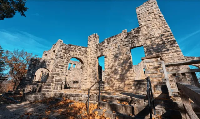 An Autumn's Shattered Dream: Ha Ha Tonka Castle