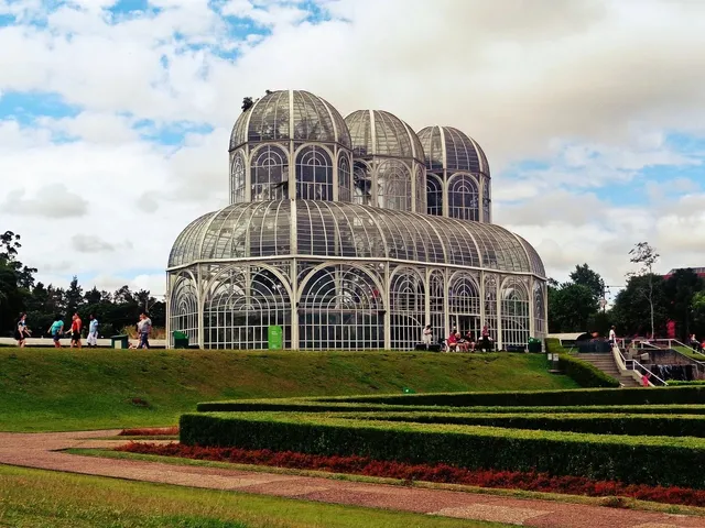 🌿✨ Exploring Curitiba Botanical Garden: Brazil's Green Paradise ✨🌿