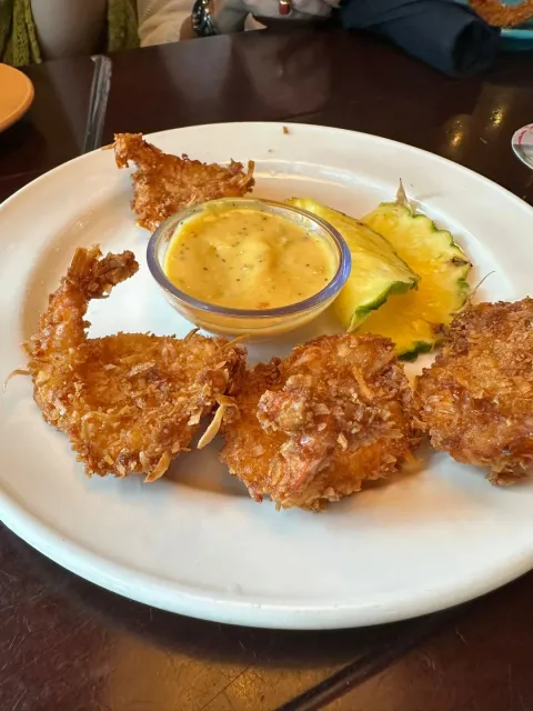 Delicious Food, Great Service & Caribbean Vibes in Miami! 🌴