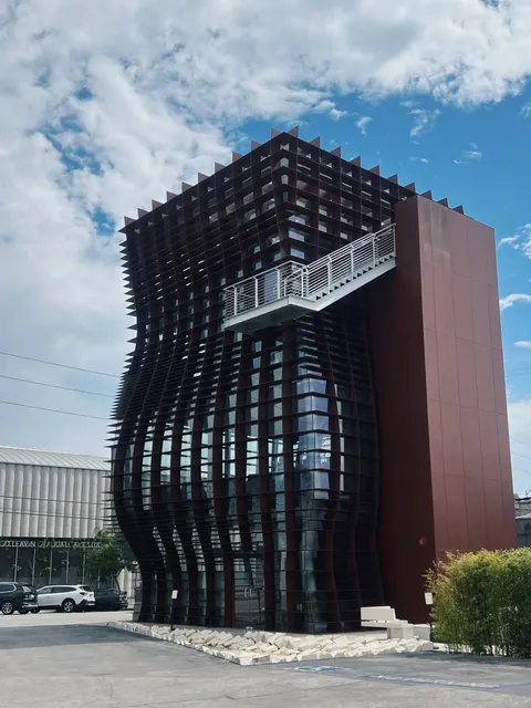 Los Angeles' New Industrial Aesthetic: Culver City's Hidden Gem 🏙️✨  